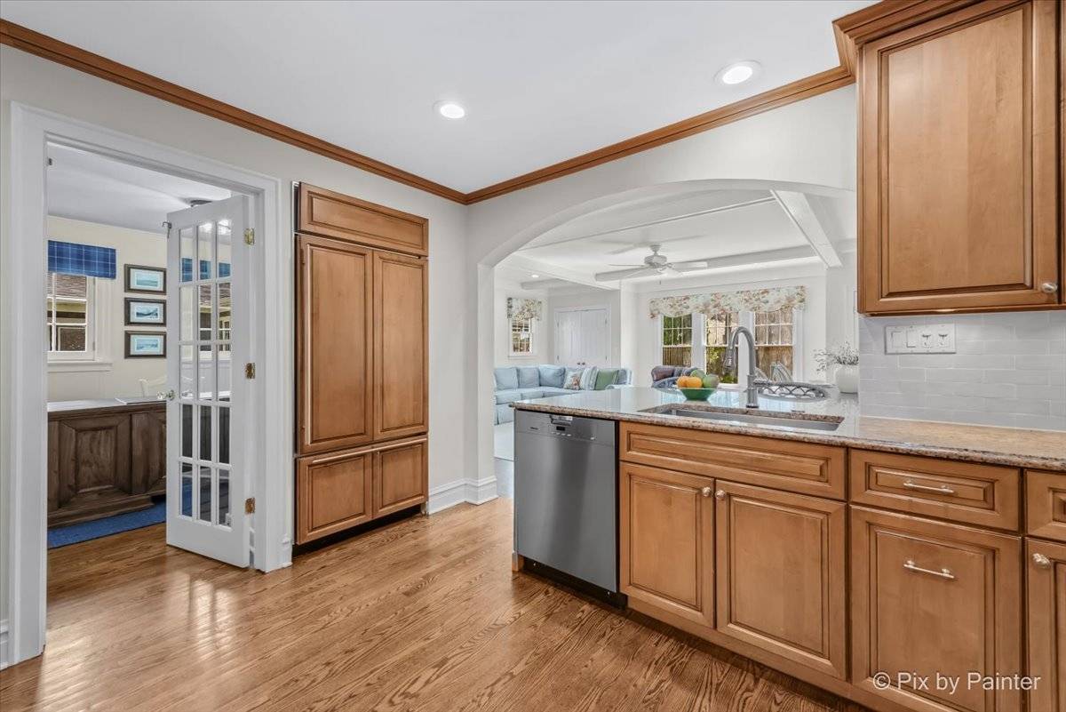 Glenview, IL 60025,705 Hunter RD