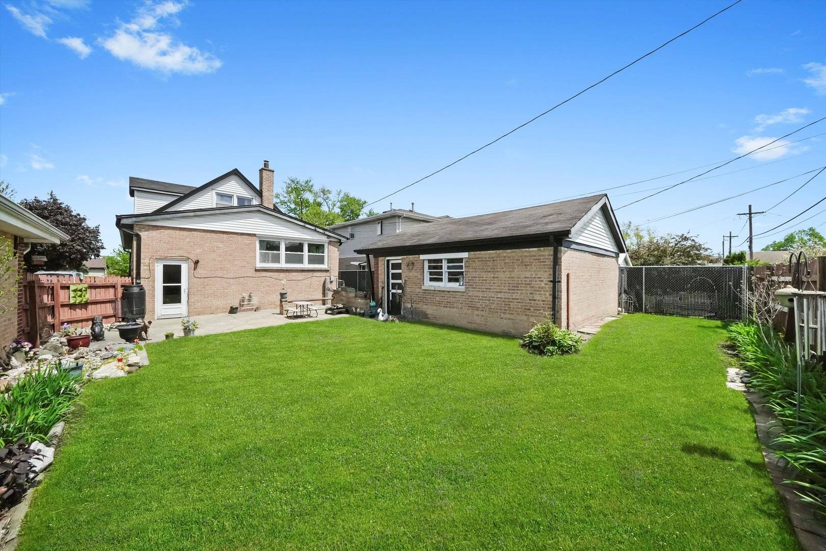 Burbank, IL 60459,6125 W 82nd PL