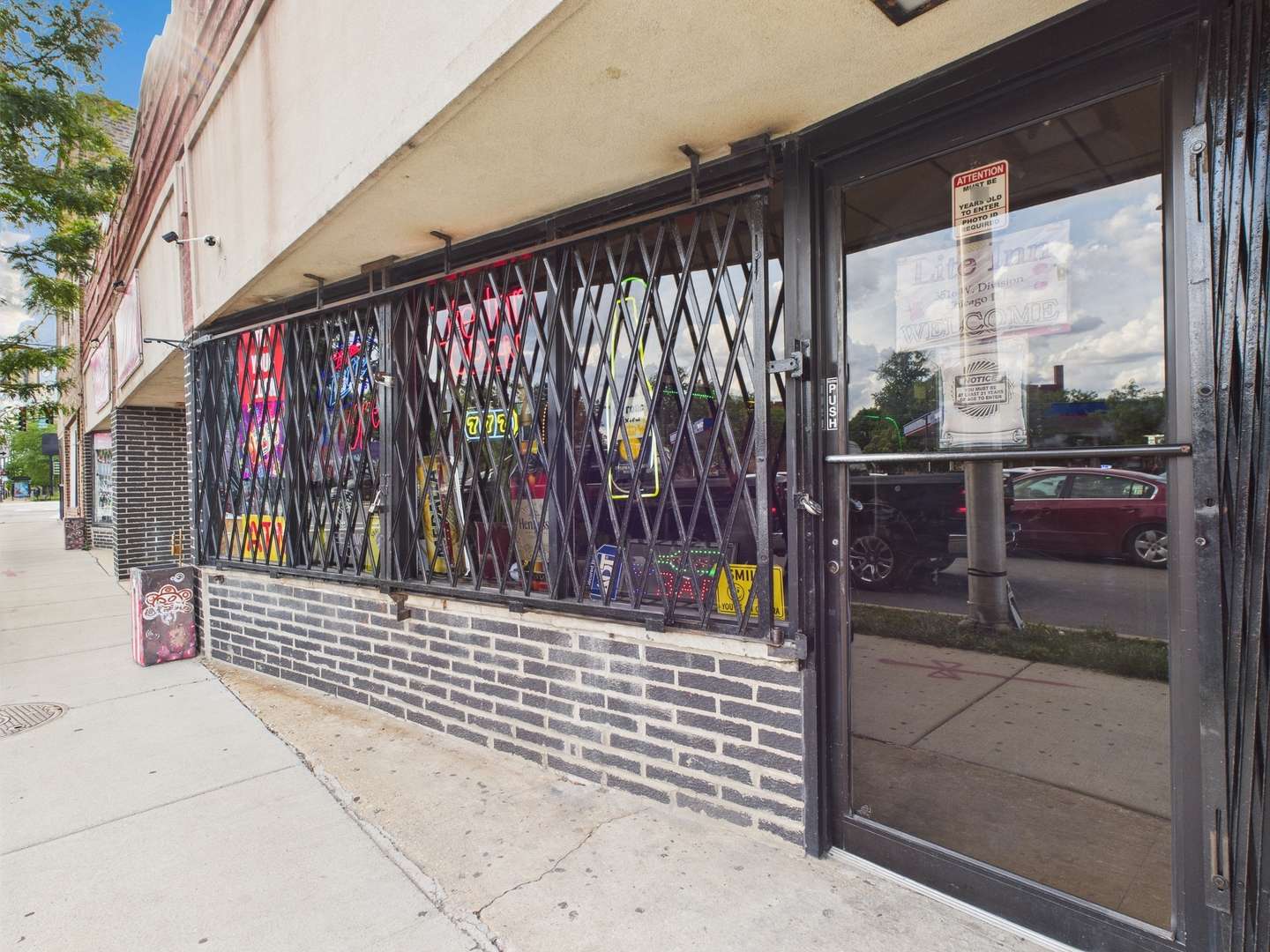 Chicago, IL 60651,3614-3620 W Division ST