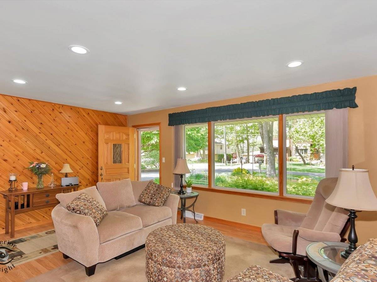 Mokena, IL 60448,11059 W Elmwood CT W