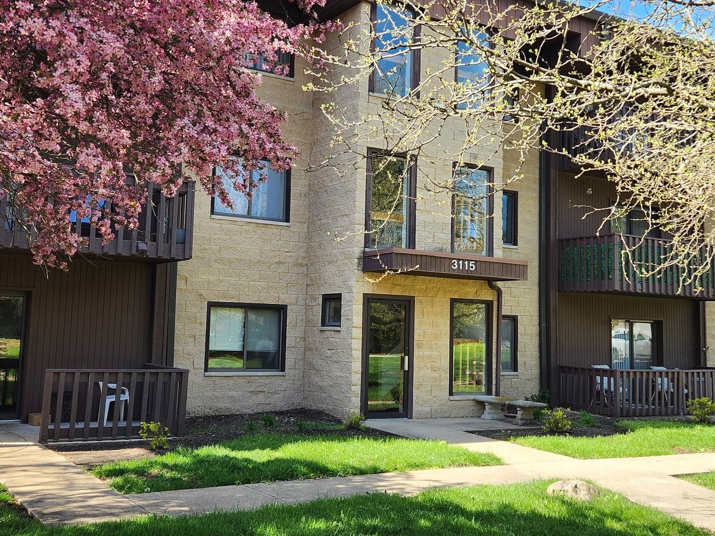Joliet, IL 60435,3115 INGALLS AVE #3D