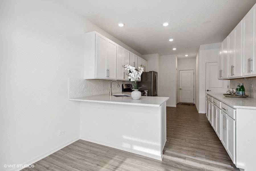 Batavia, IL 60510,1543 Kraft AVE #1543