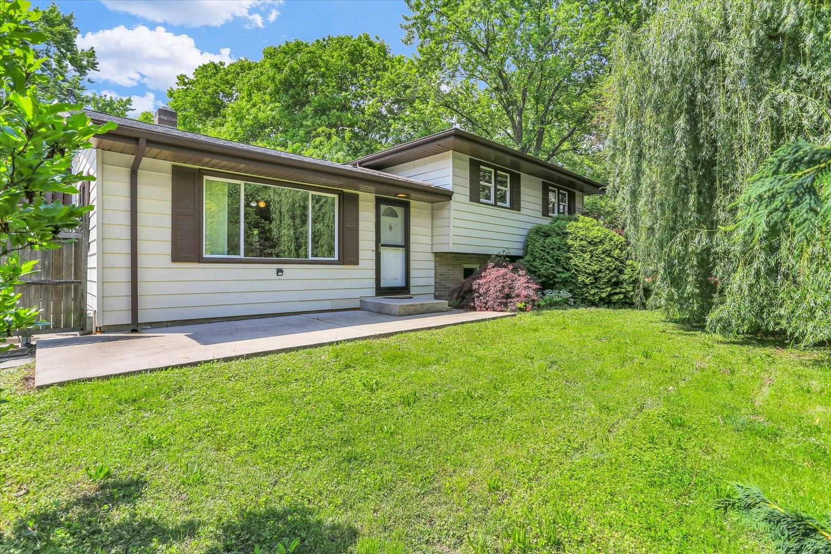 Urbana, IL 61802,2705 E Main ST