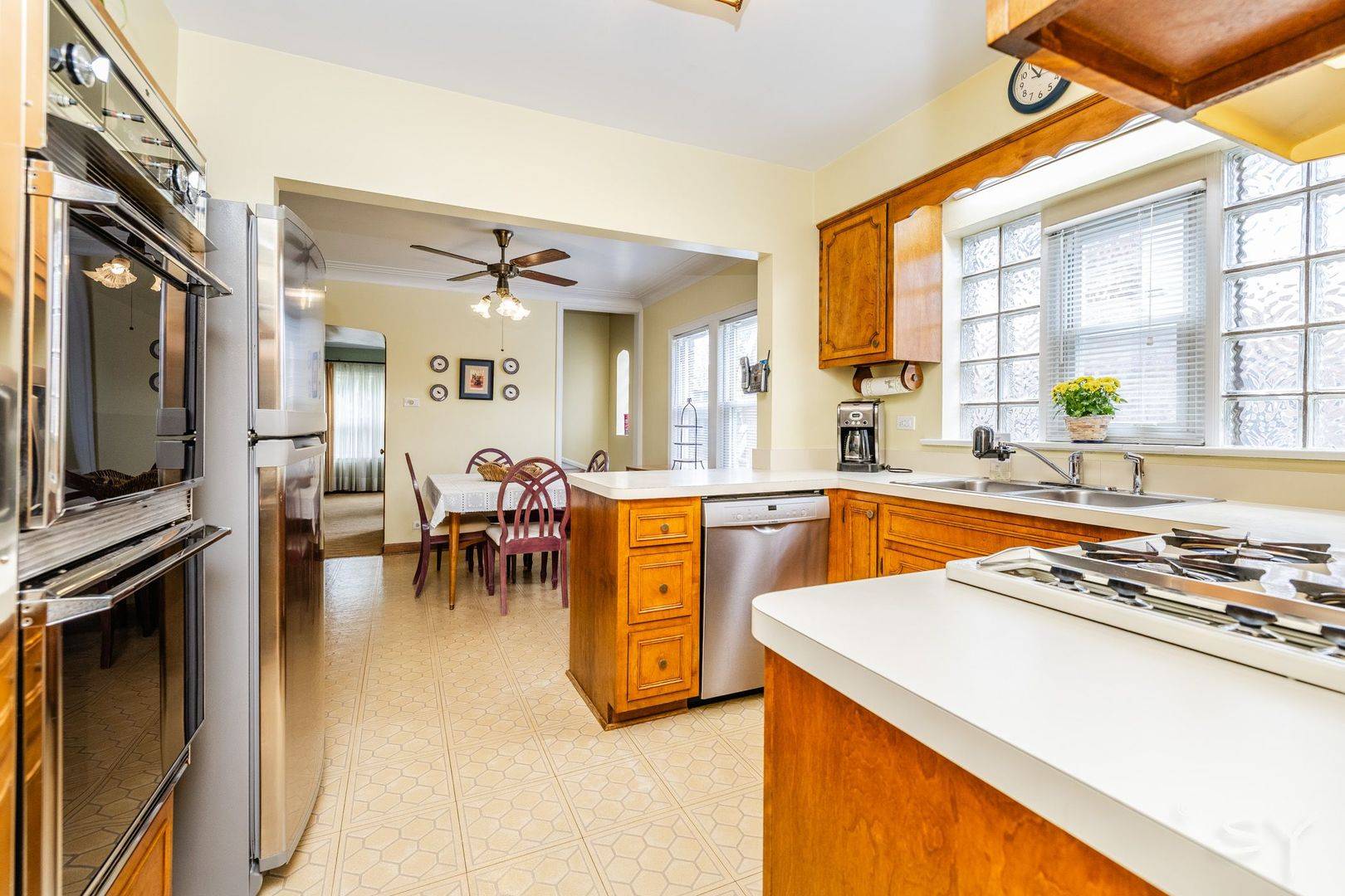 Berwyn, IL 60402,3730 Wenonah AVE
