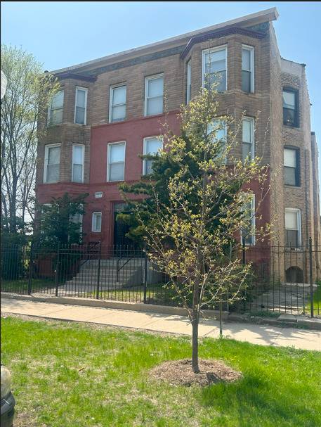 Chicago, IL 60653,4622 S Indiana AVE