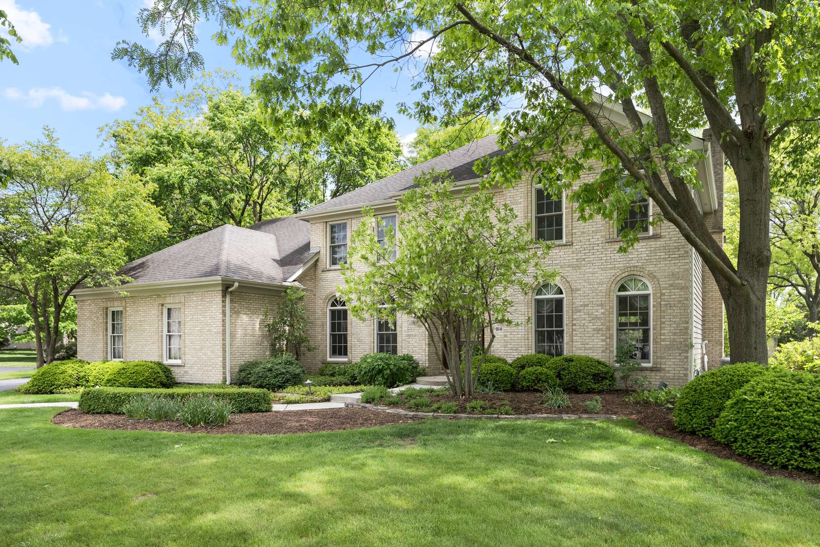 St. Charles, IL 60174,814 Steeplechase CT