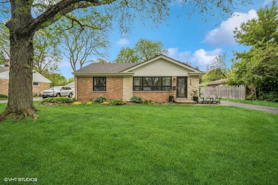 Palatine, IL 60074,523 E Colfax ST