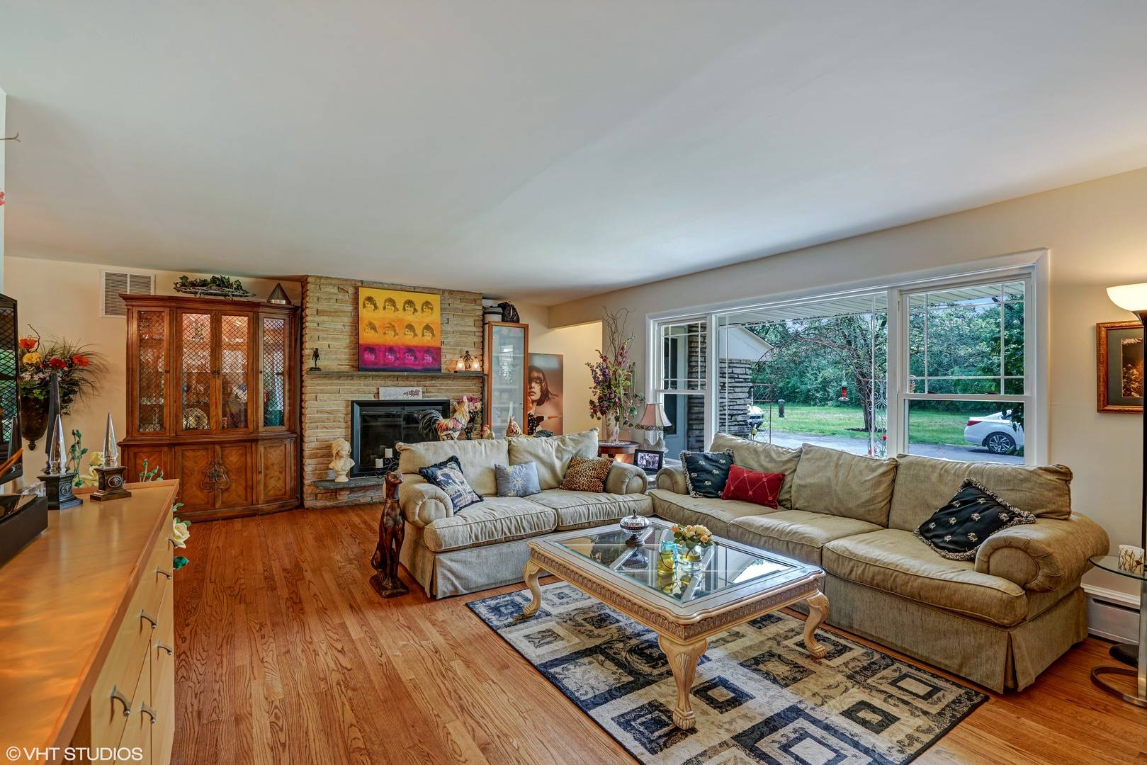 Riverwoods, IL 60015,Address not disclosed