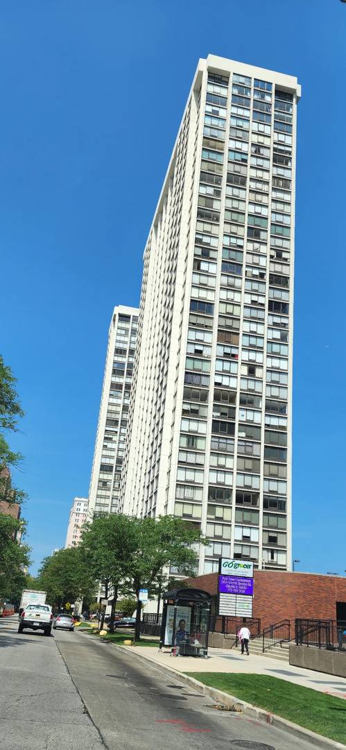 Chicago, IL 60640,5445 N Sheridan RD #3411