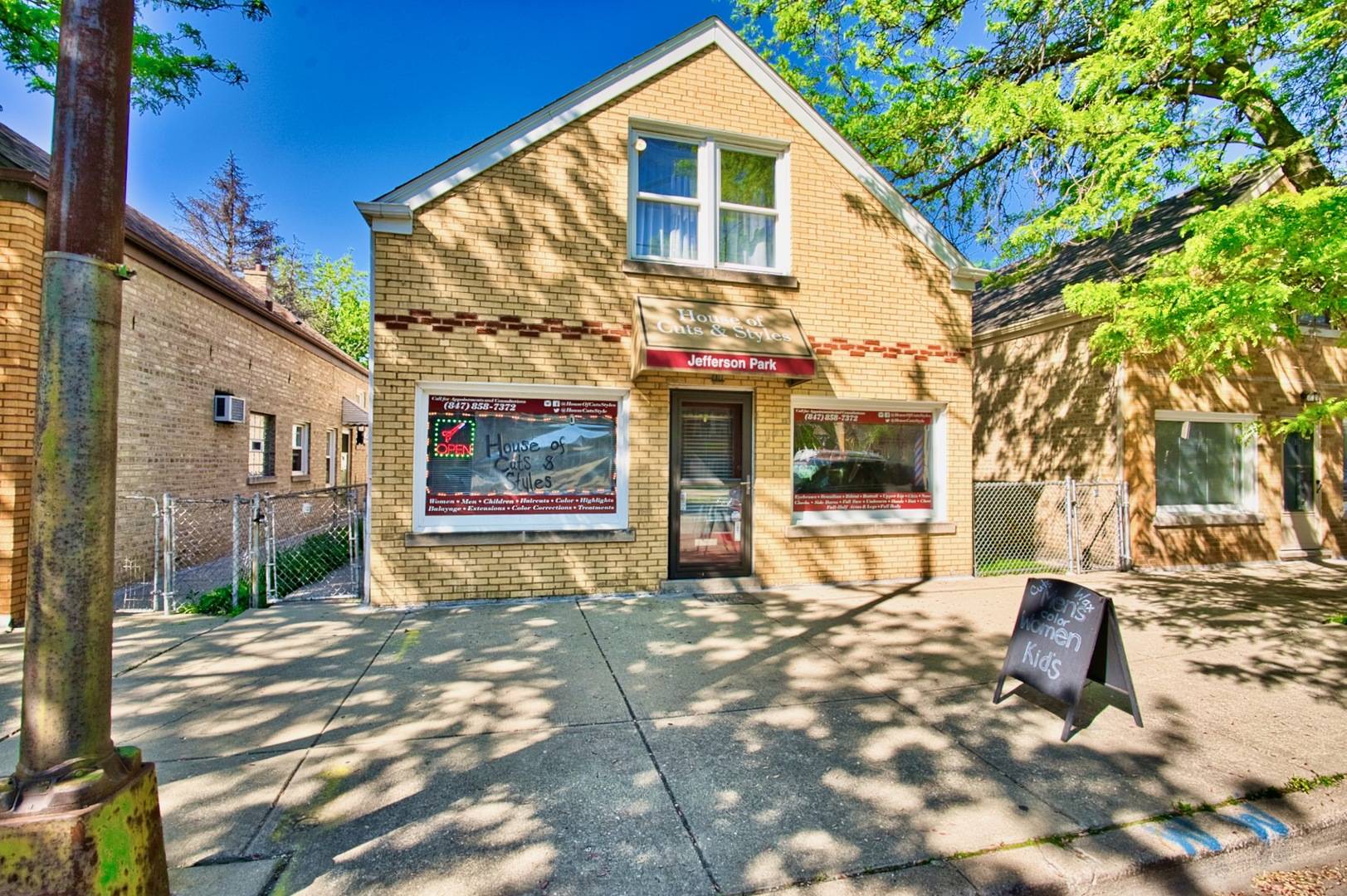 Chicago, IL 60630,5728 W Higgins AVE