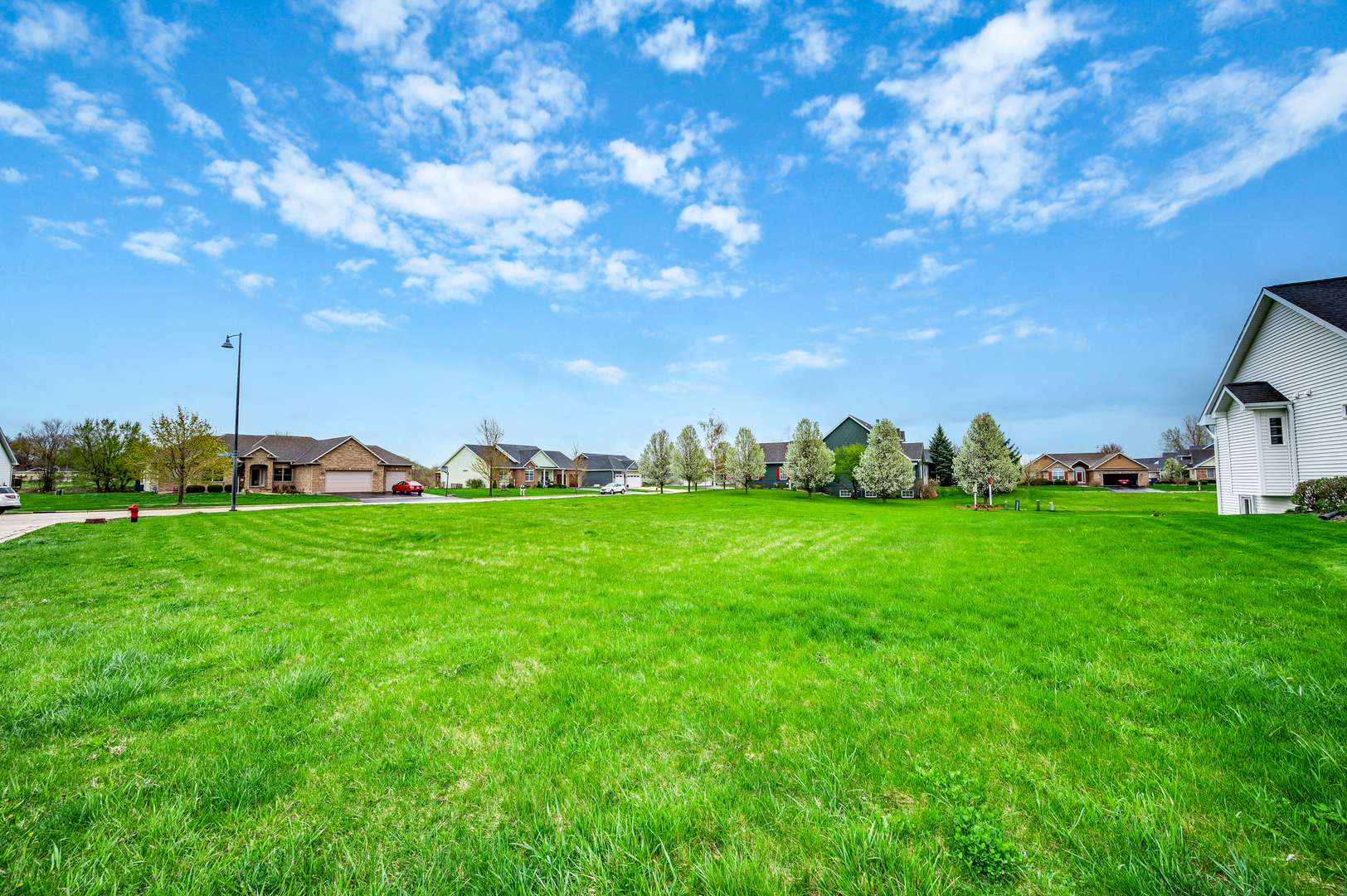 Sycamore, IL 60178,1417 Sandcastle DR