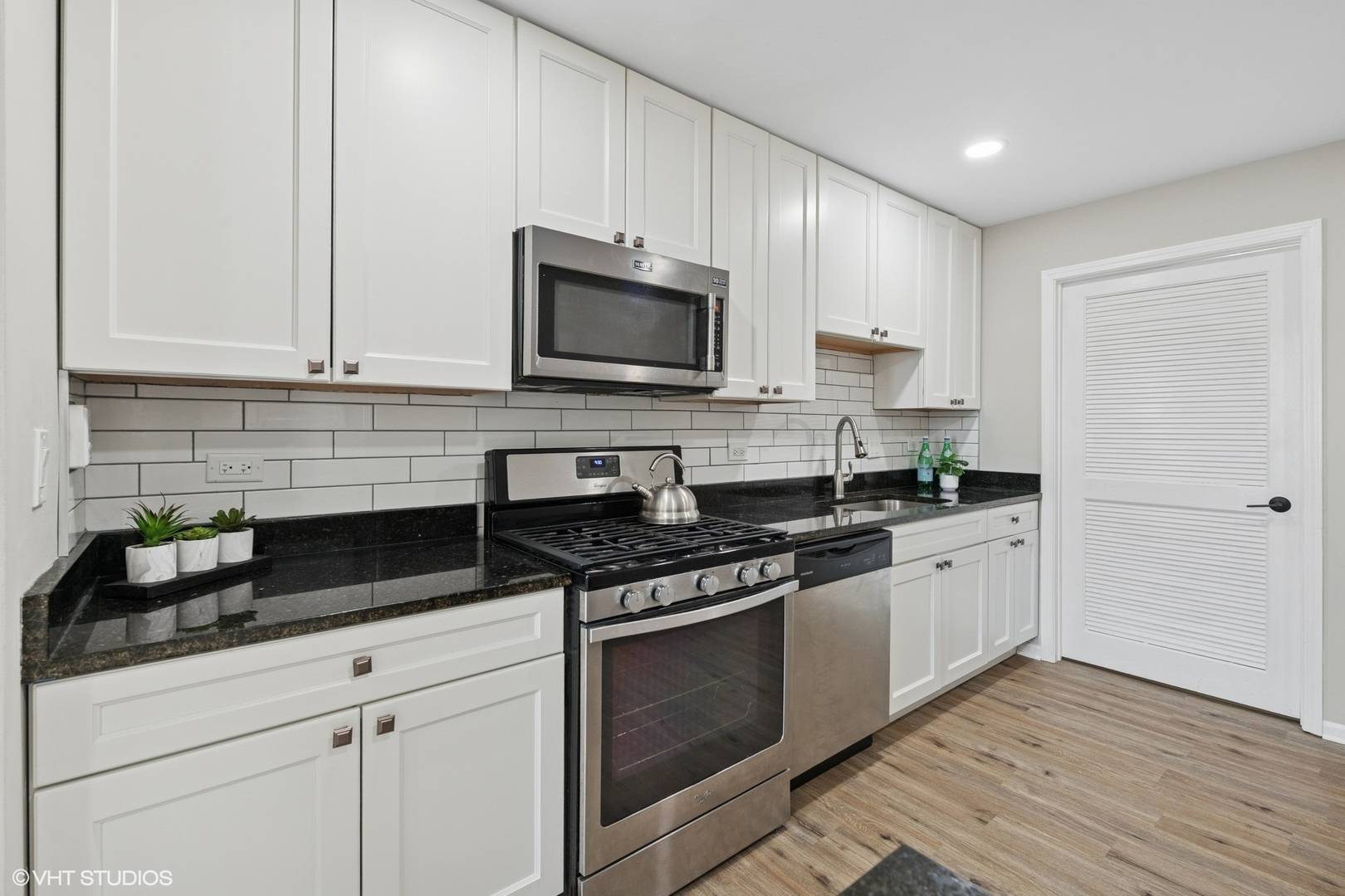 Buffalo Grove, IL 60089,1048 Courtland DR #1048