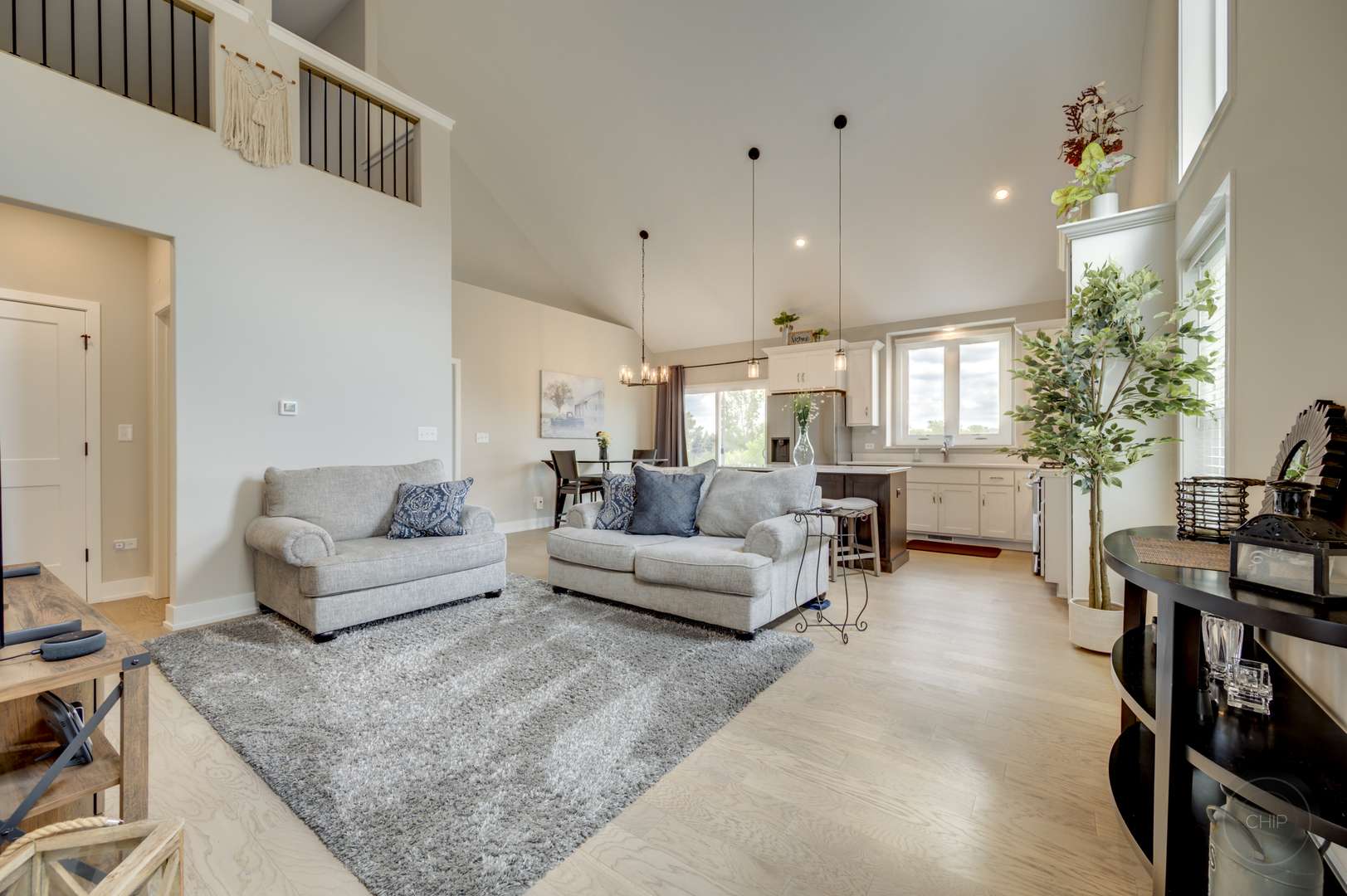 Oswego, IL 60543,570 Sudbury CIR