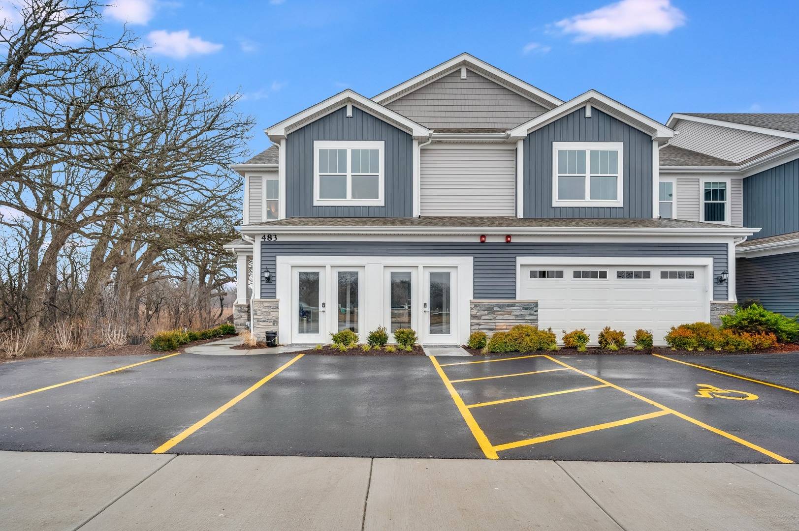 Crystal Lake, IL 60012,678 Cassia CT
