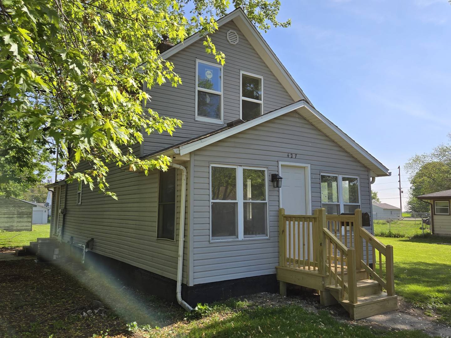 Paxton, IL 60957,427 E Spruce ST