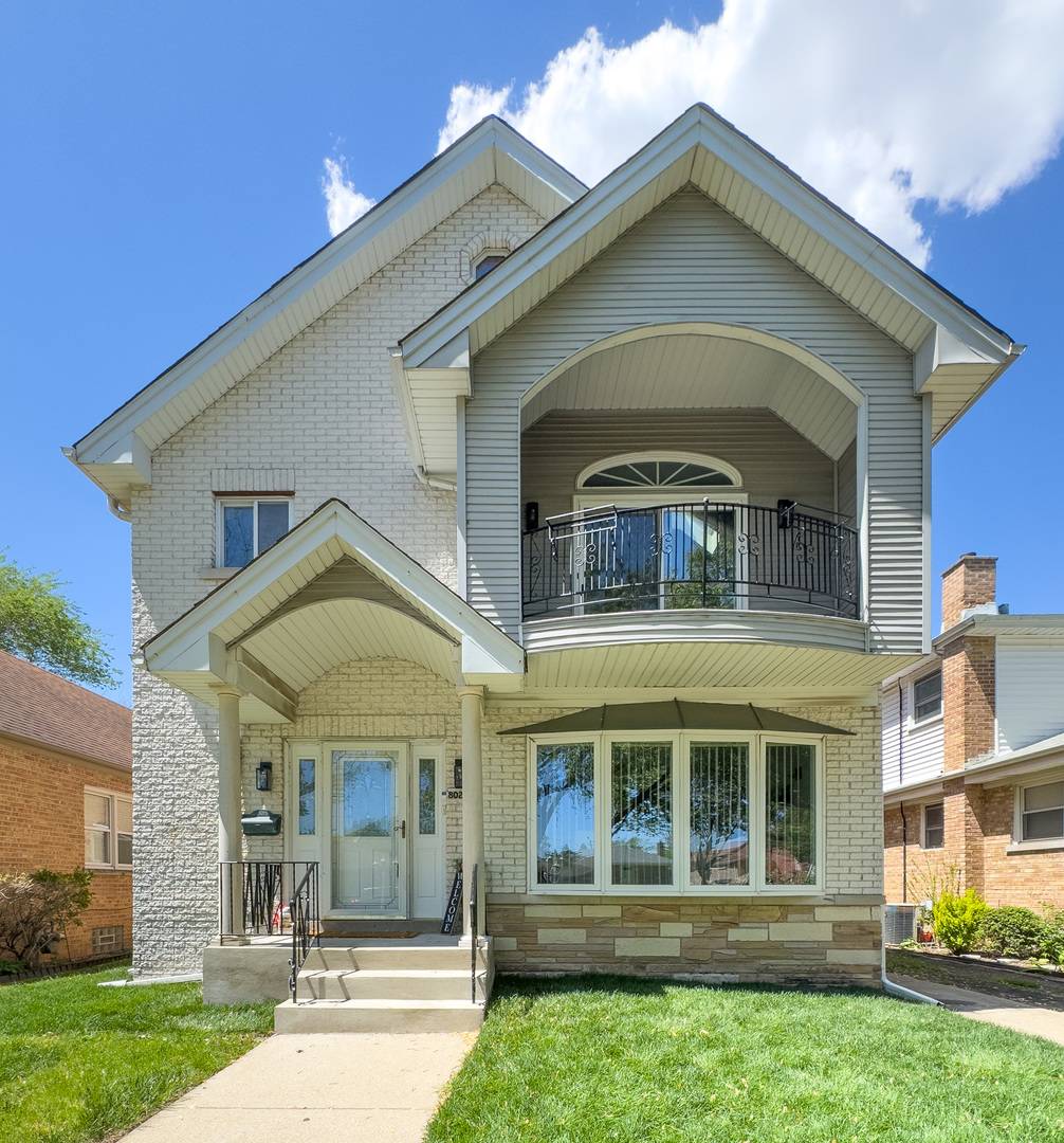 Niles, IL 60714,8024 N Odell AVE