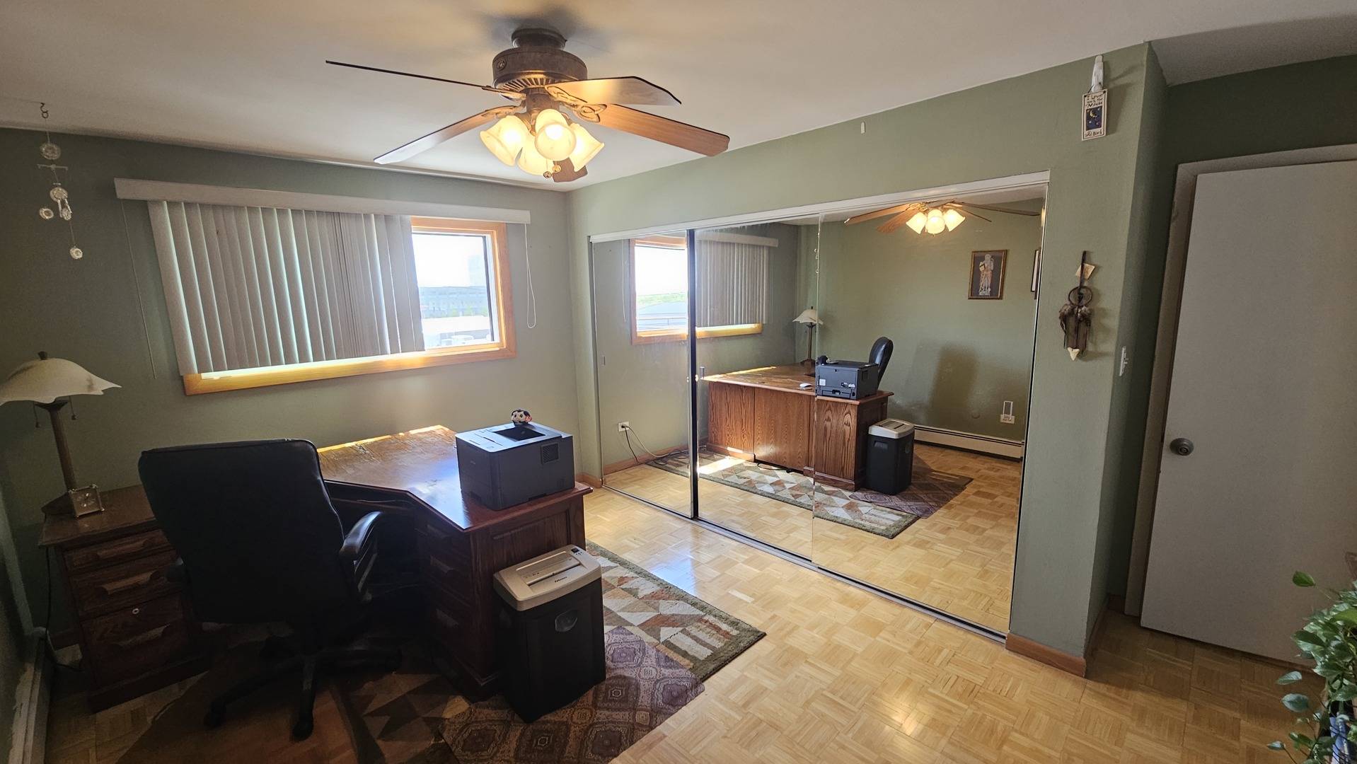 Des Plaines, IL 60016,8905 Knight AVE #401
