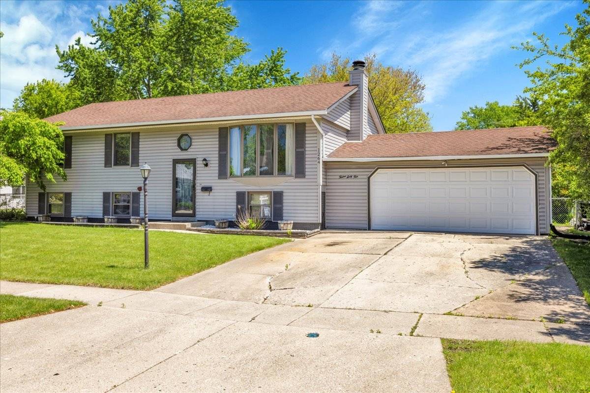 Streamwood, IL 60107,1264 N Kennedy DR