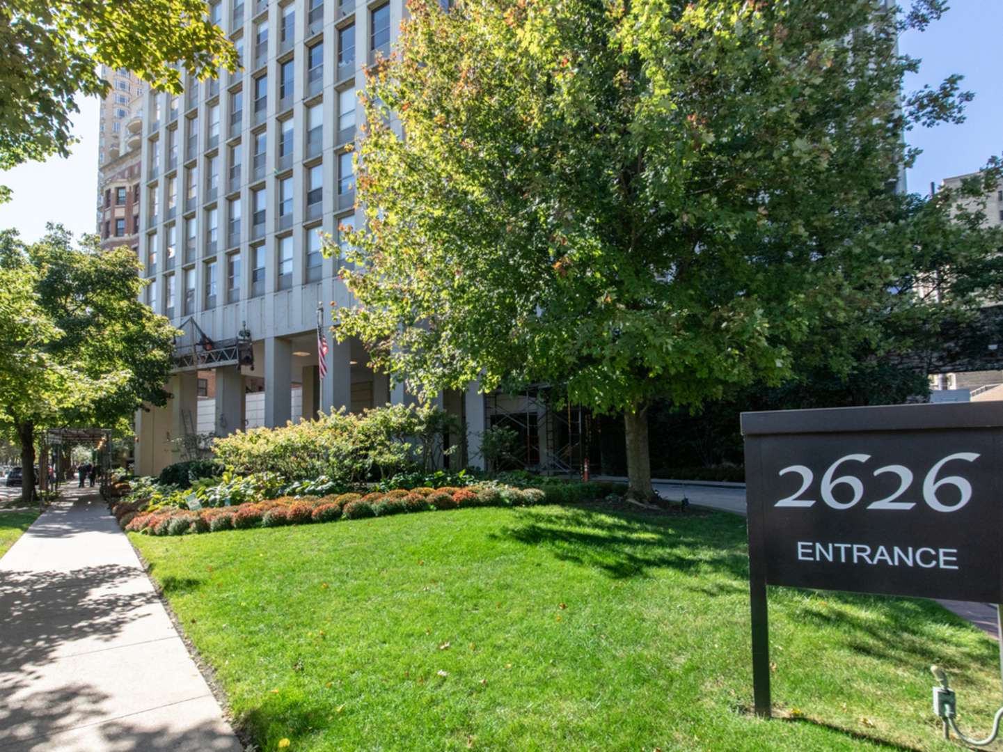 Chicago, IL 60614,2626 N Lakeview AVE #1008