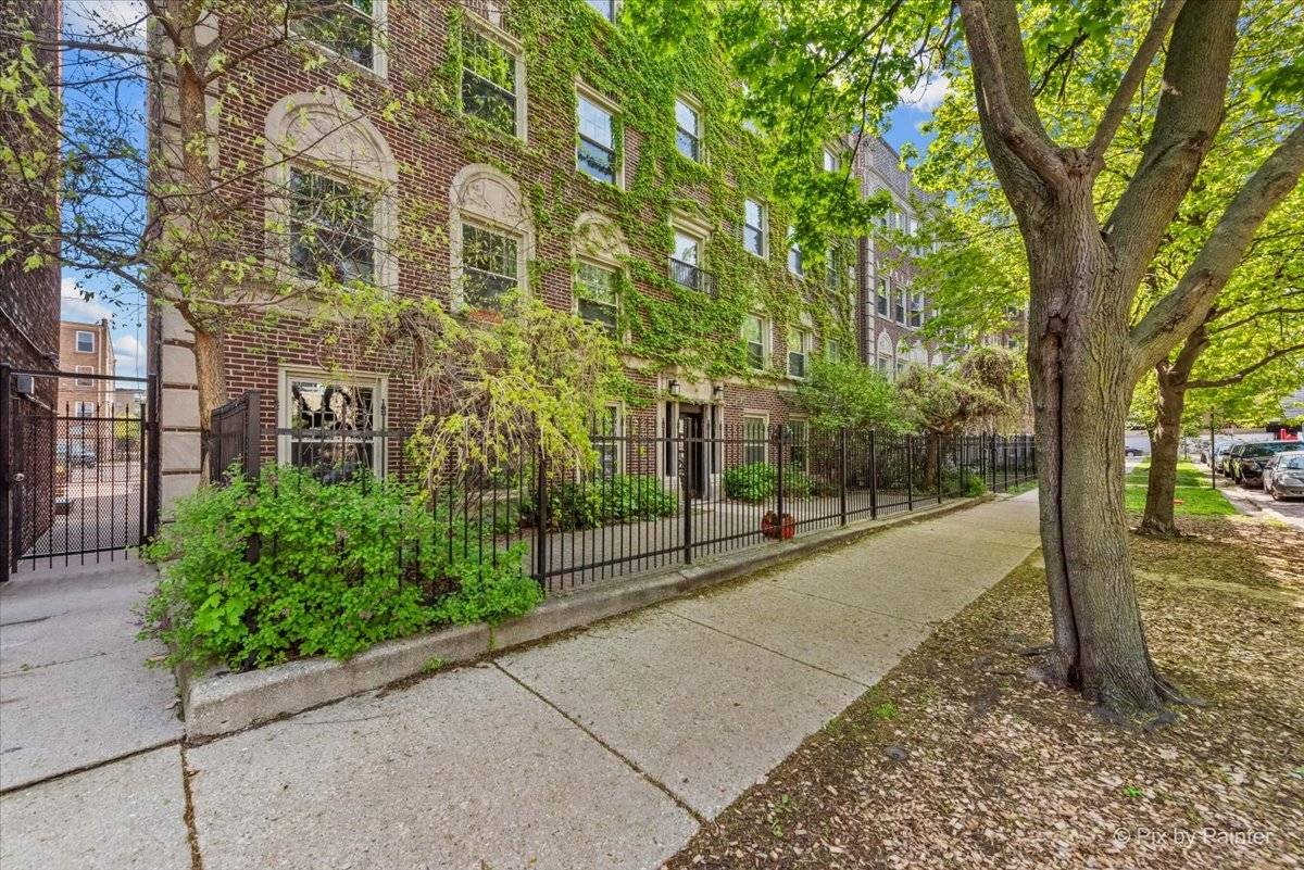 Chicago, IL 60659,6121 N Hoyne AVE #1S