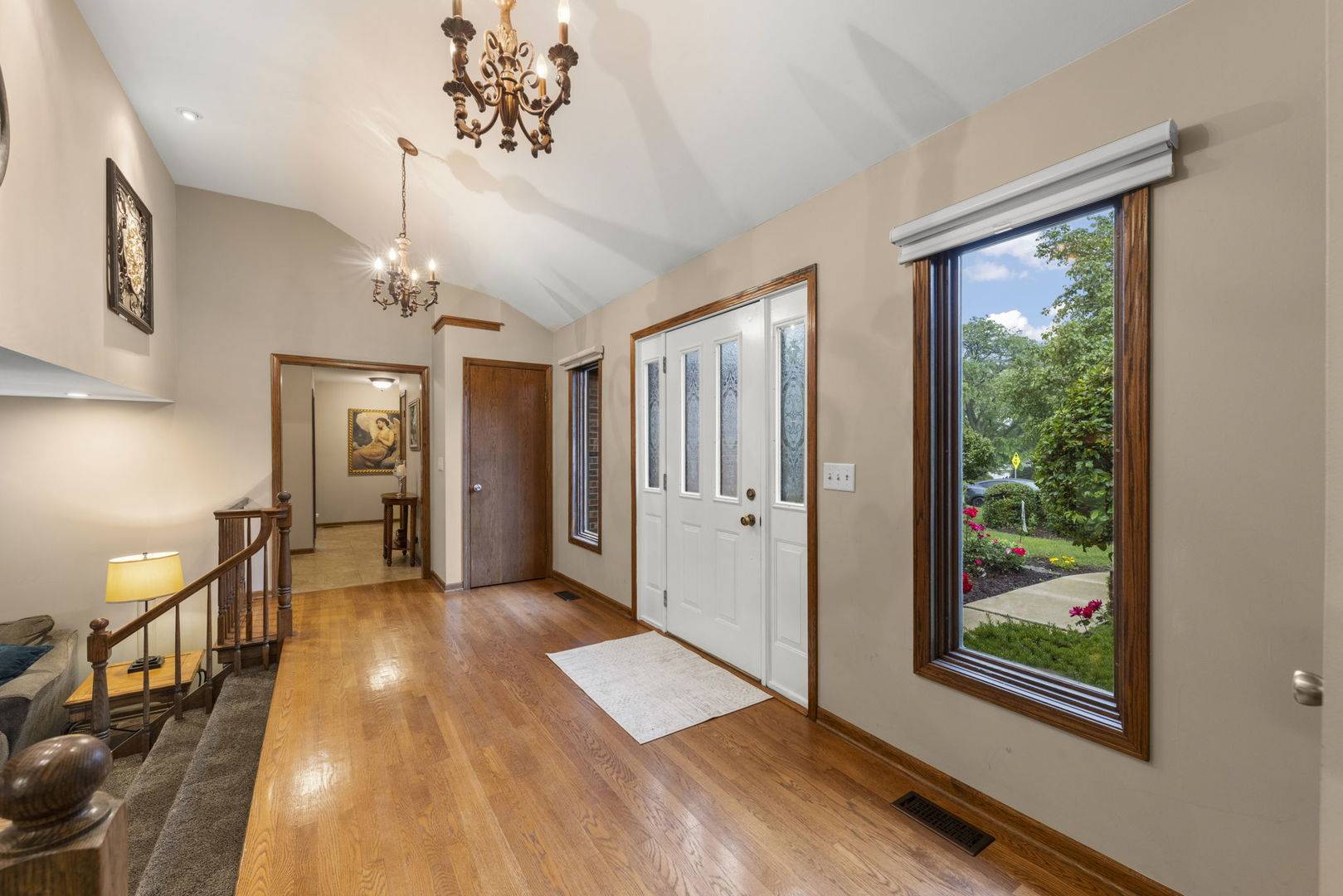 Lisle, IL 60532,608 61st ST