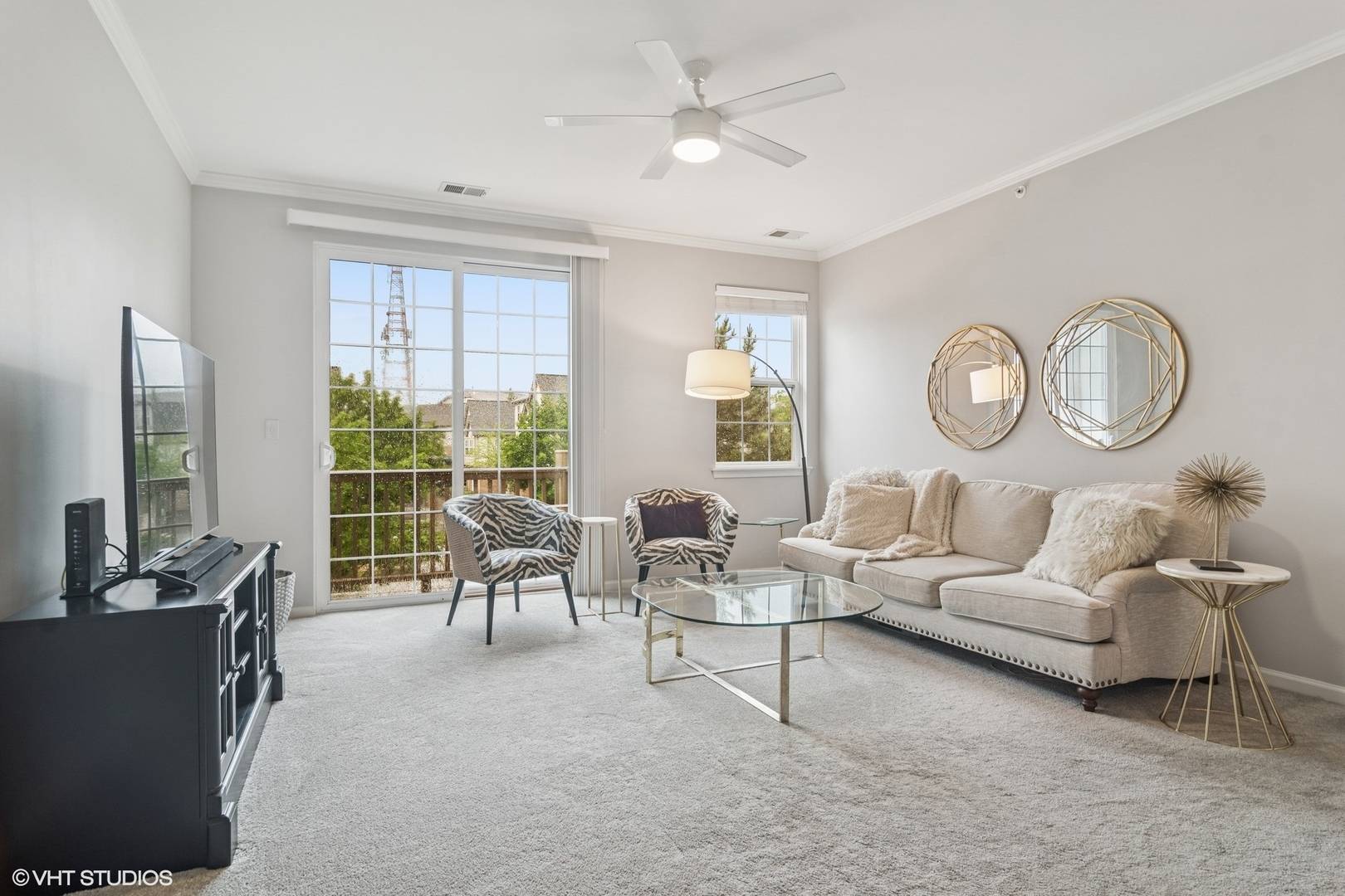 Lake Zurich, IL 60047,240 Rosehall DR #210