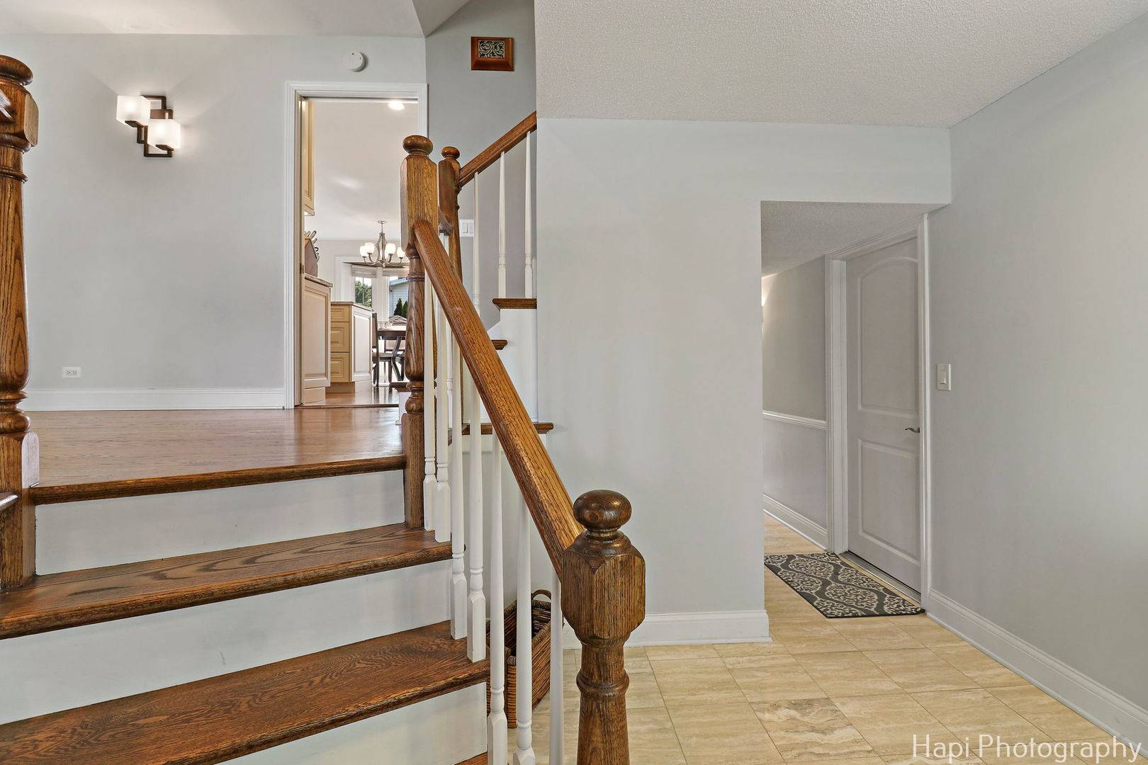 Mount Prospect, IL 60056,548 Lois CT