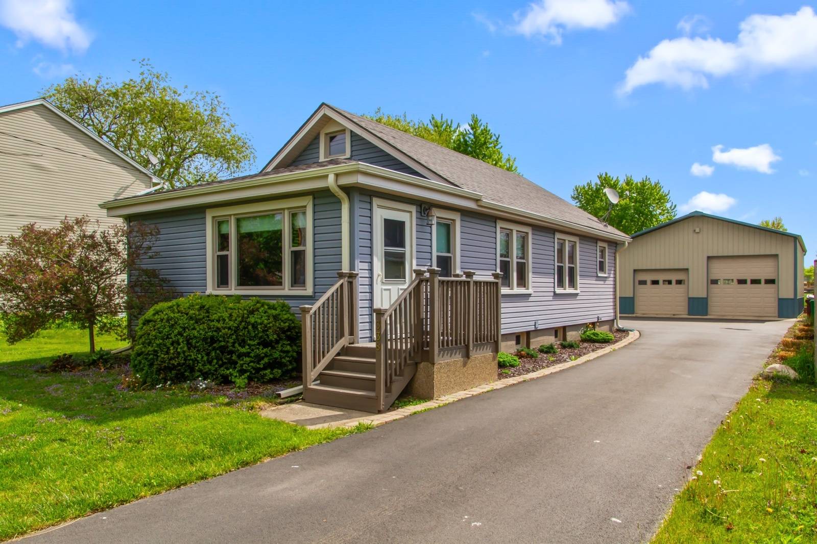 Harvard, IL 60033,338 Marengo RD