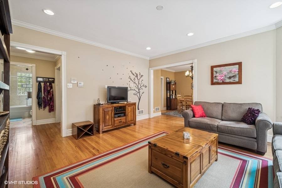 Chicago, IL 60640,4444 N WOLCOTT AVE #2A