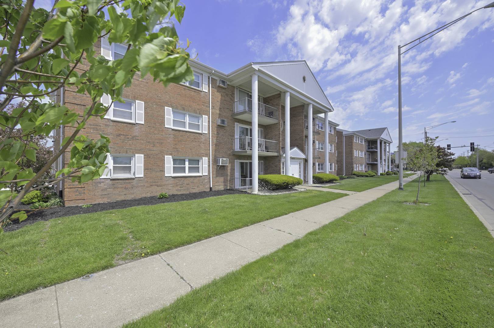 Oak Lawn, IL 60453,4420 W 111th ST #101