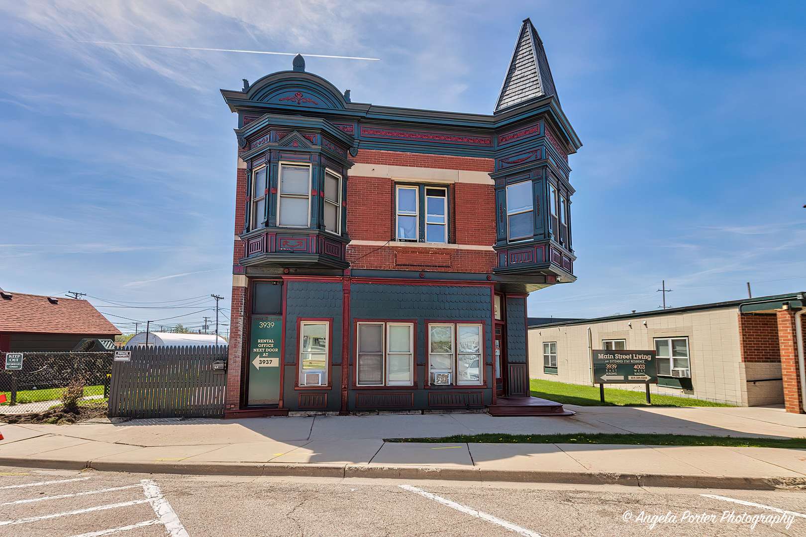 Mchenry, IL 60050,3937 & 3939 Main ST