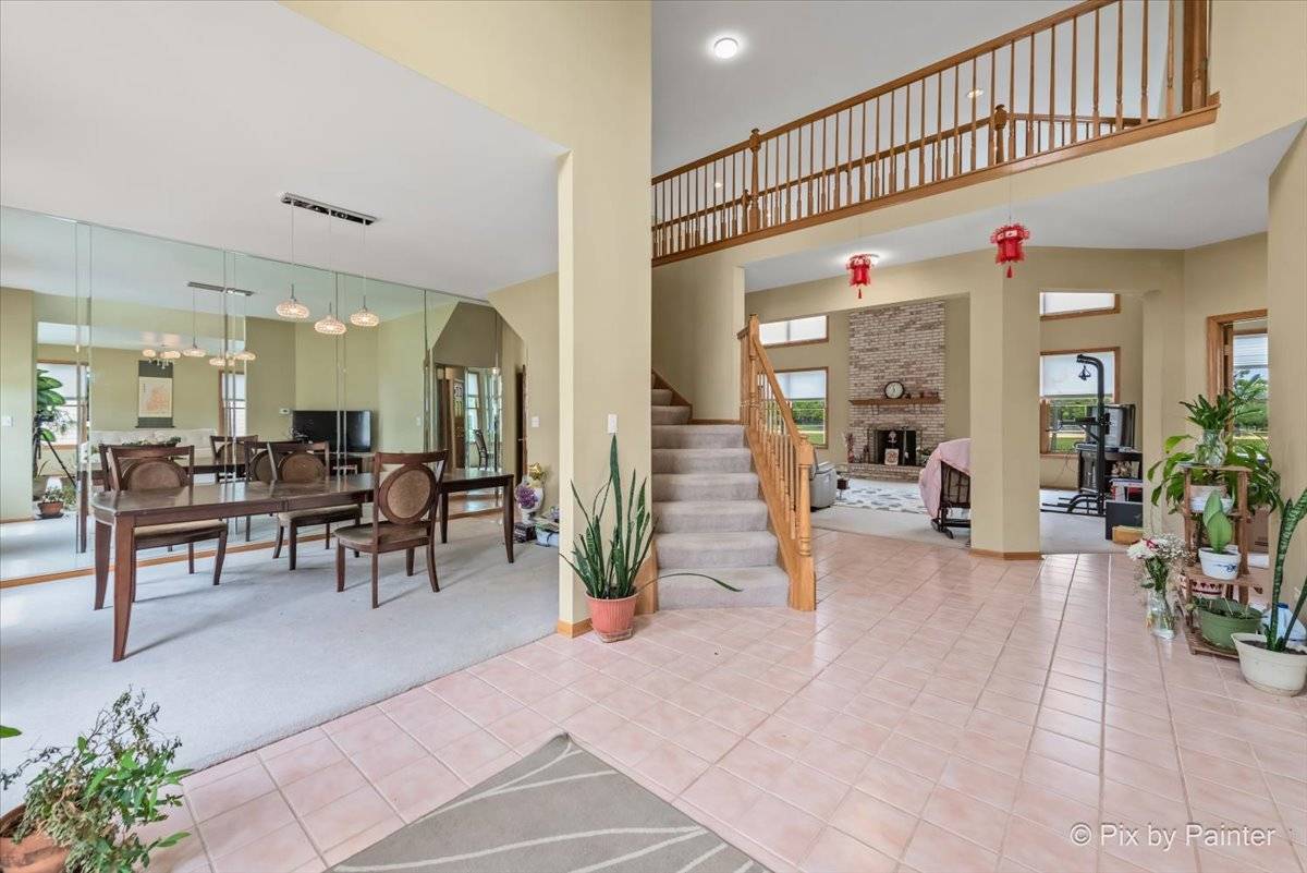 Schaumburg, IL 60173,816 SEERS DR