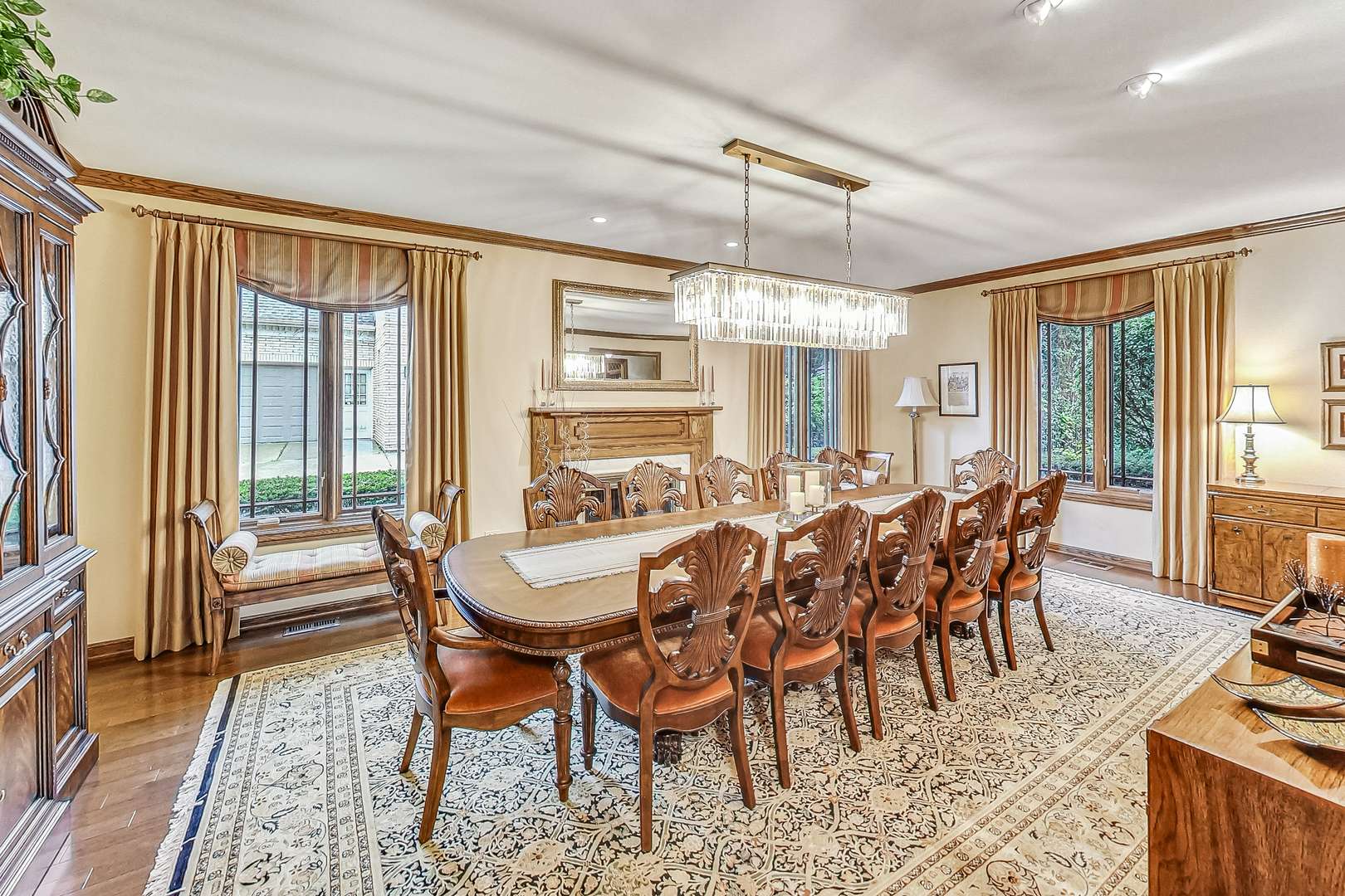 Lincolnwood, IL 60712,6425 N Tower CT