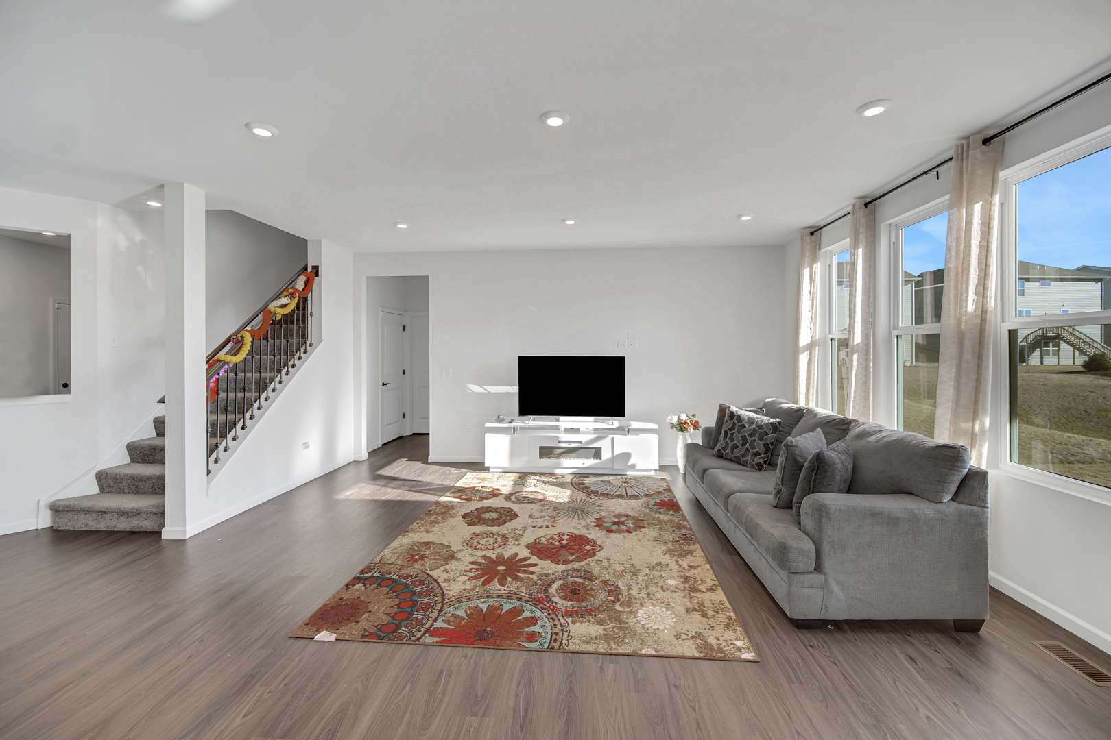 Algonquin, IL 60102,2111 Schmitt CIR