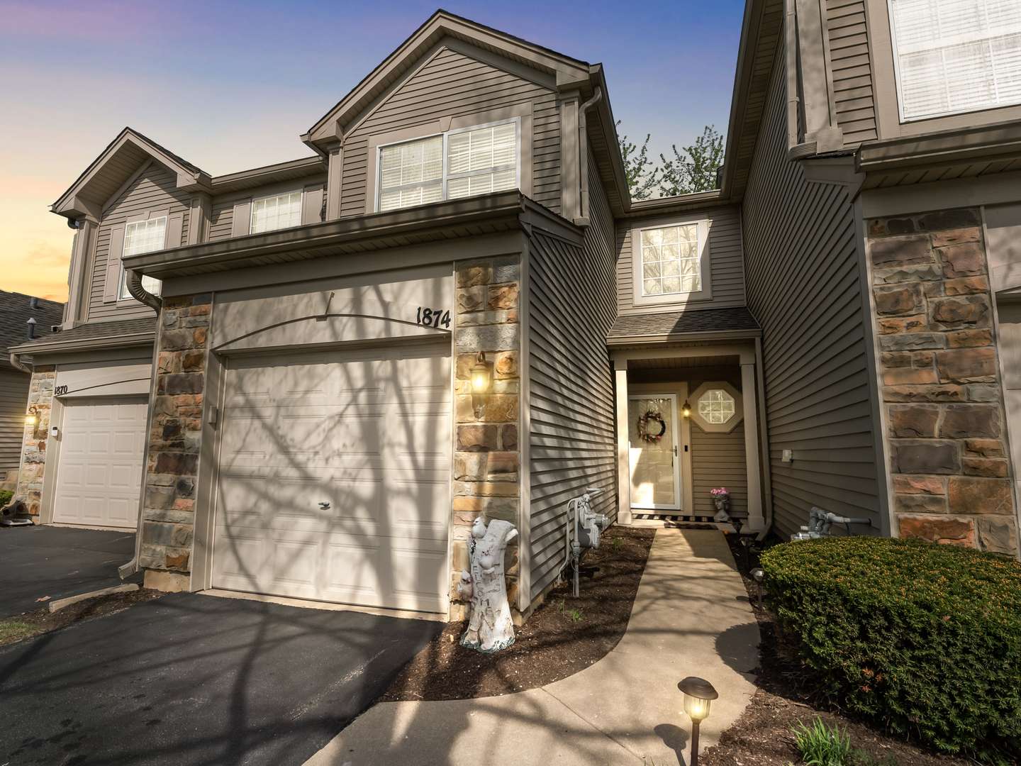 Aurora, IL 60503,1874 Wisteria DR
