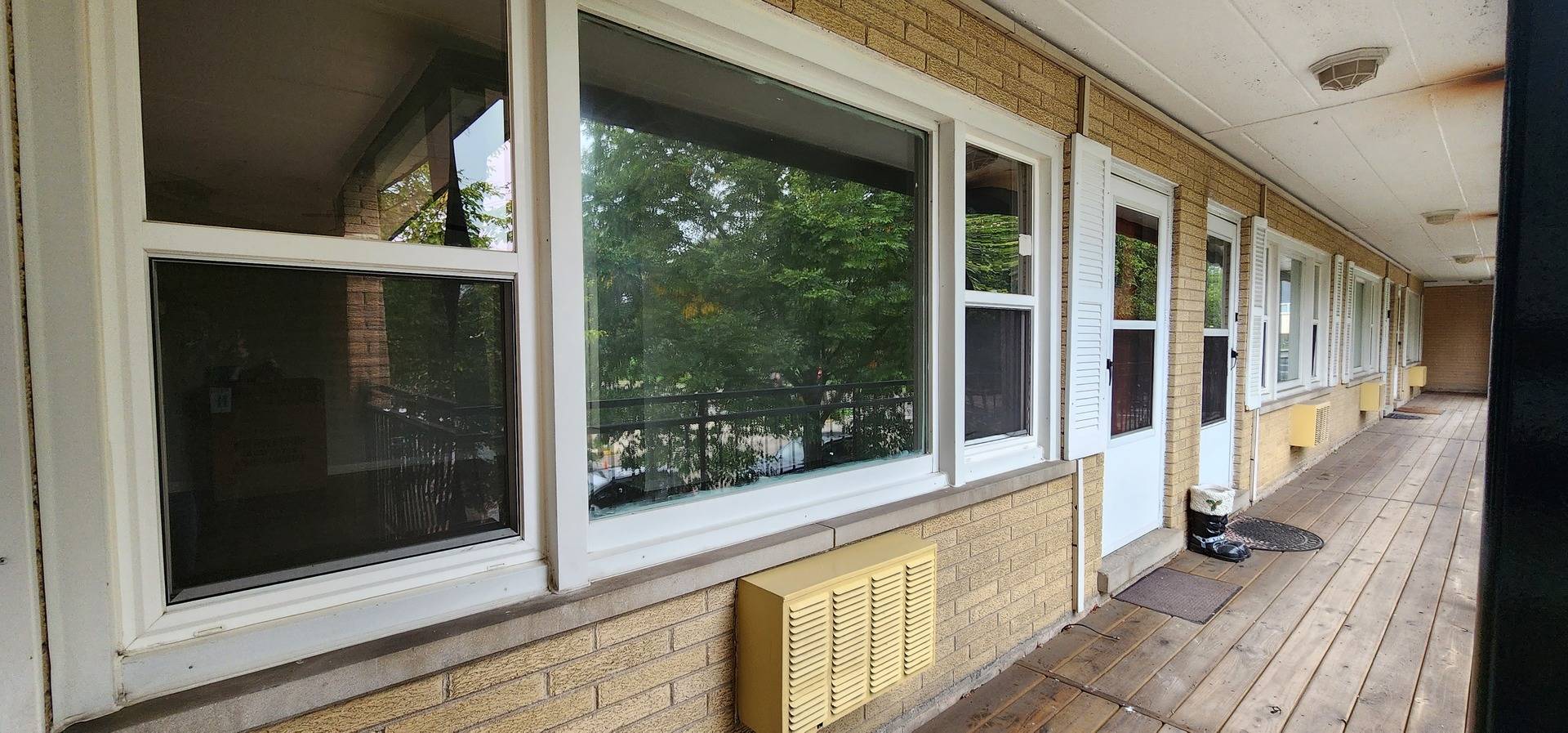 Forest Park, IL 60130,7740 Harvard ST #4A
