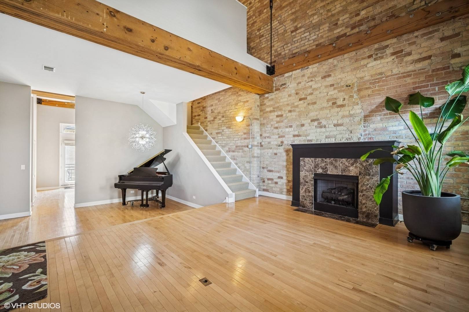 Highland Park, IL 60035,242 Leonard Wood South RD S #211