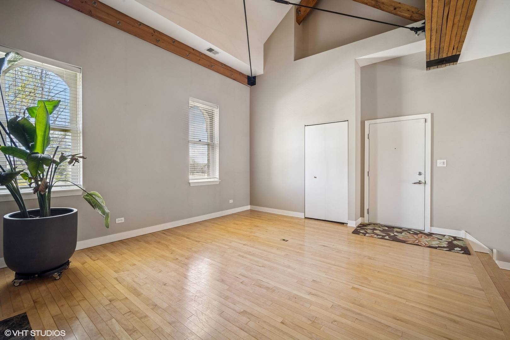 Highland Park, IL 60035,242 Leonard Wood South RD S #211