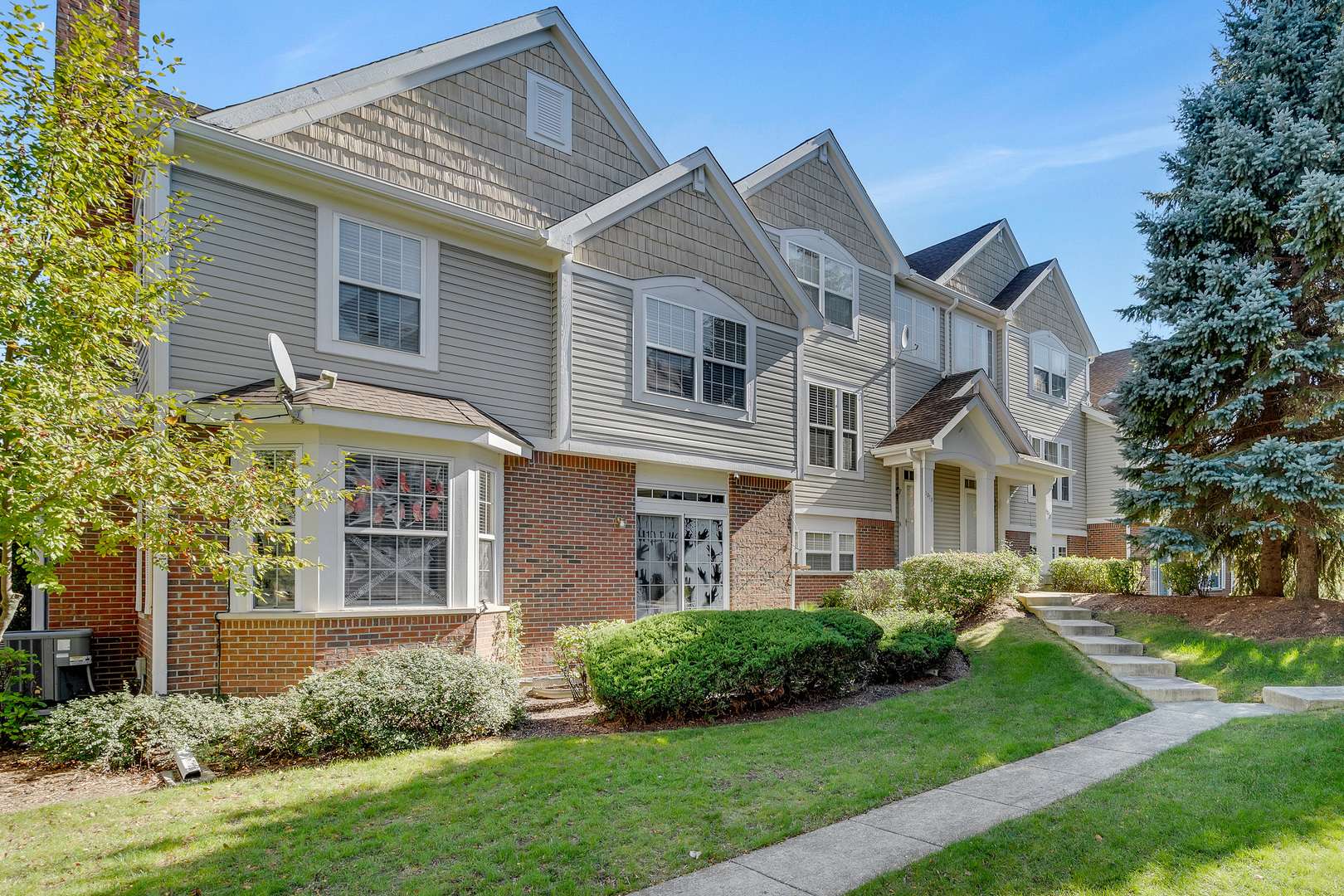 Vernon Hills, IL 60061,1272 Georgetown WAY #1272
