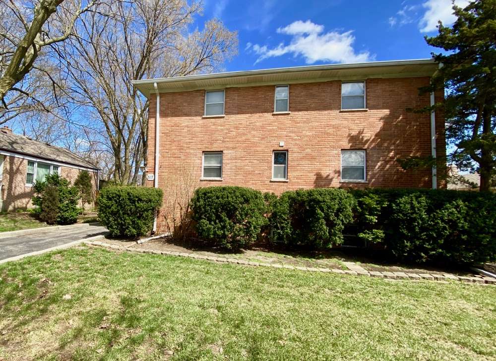 Palatine, IL 60067,317 S Plum Grove RD #3
