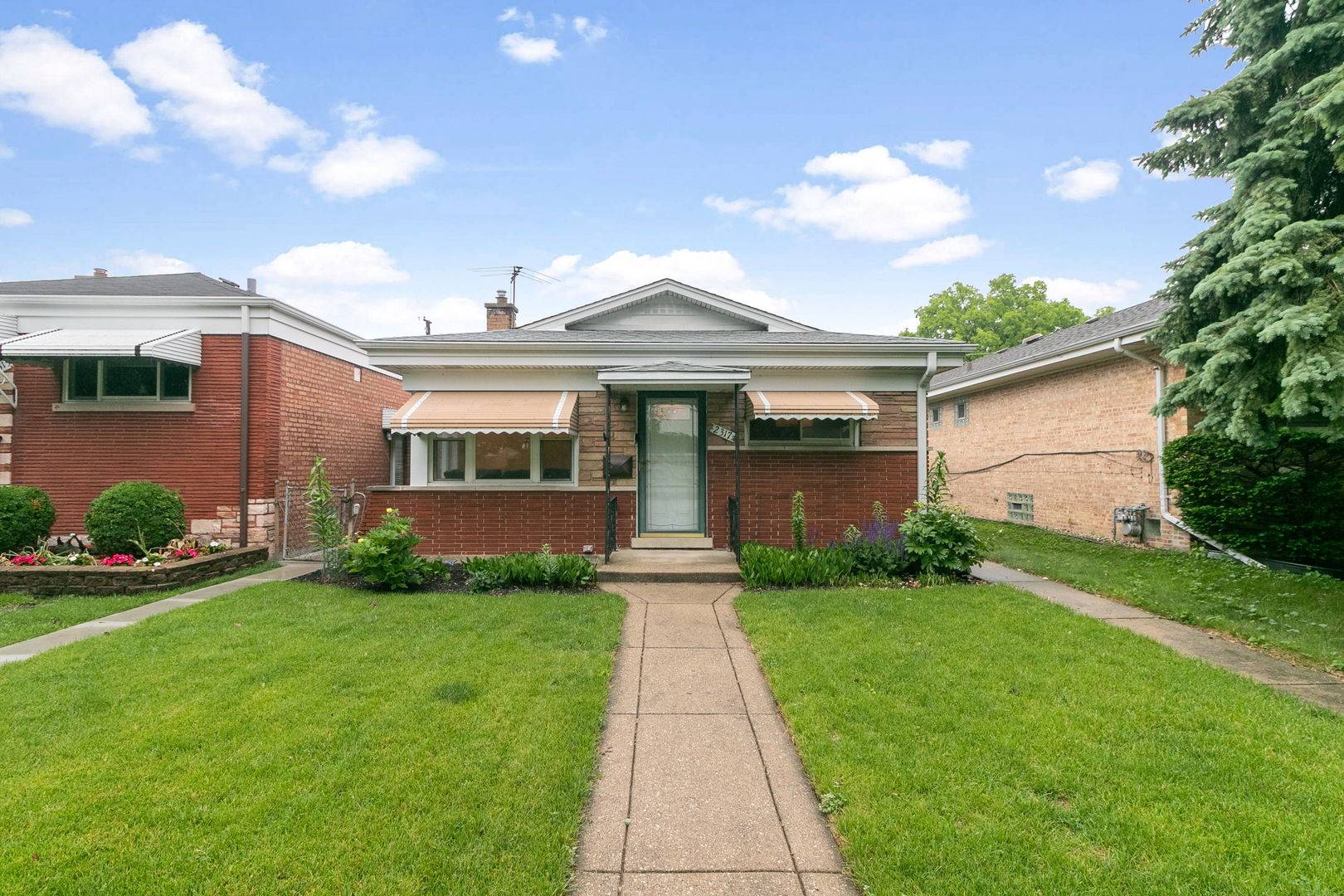 North Riverside, IL 60546,2317 Forest AVE