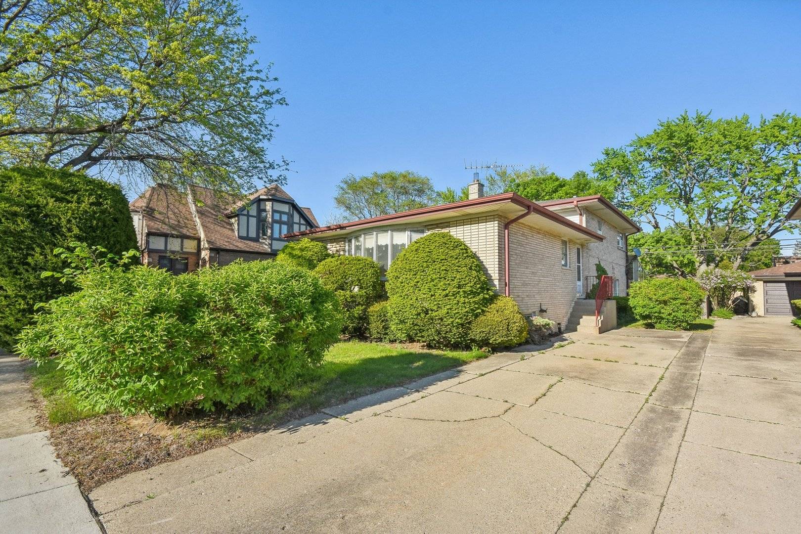 Skokie, IL 60076,9839 Keeler AVE