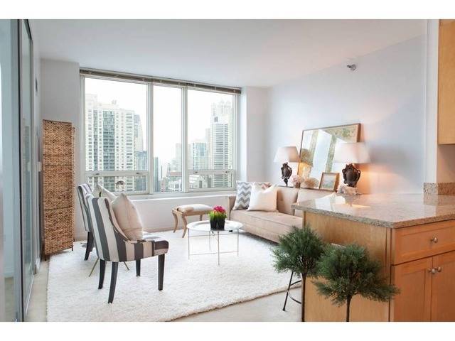 Chicago, IL 60654,33 W Ontario ST #36G