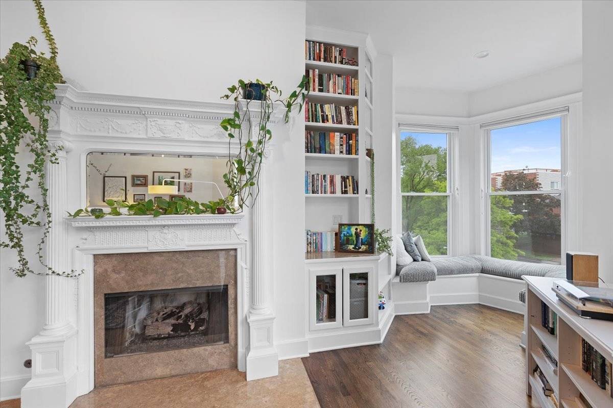 Chicago, IL 60622,1313 N WOOD ST #2