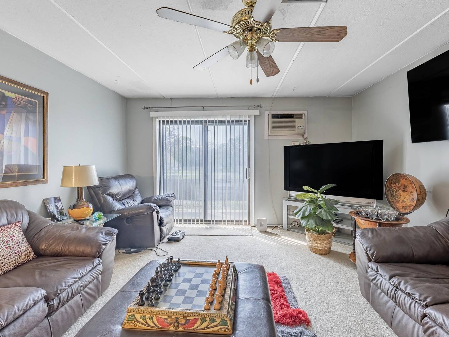 Forest Park, IL 60130,850 Des Plaines AVE #207