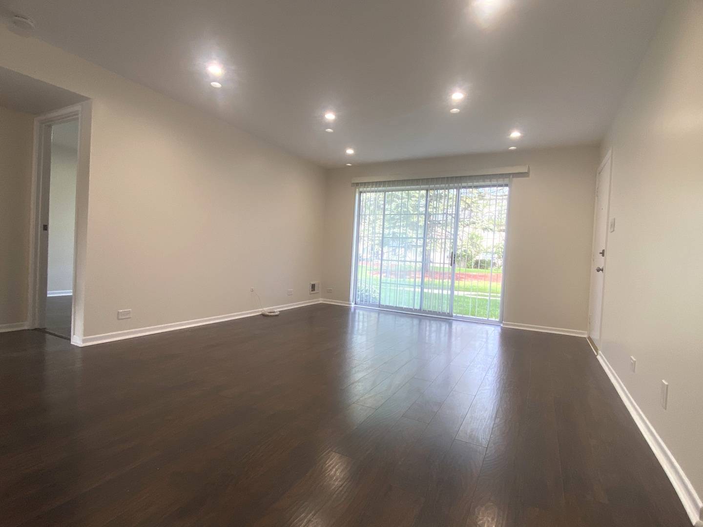 Des Plaines, IL 60016,9458 Bay Colony DR #1N