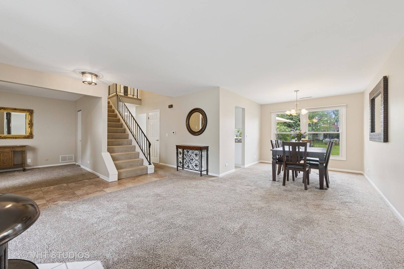 Lombard, IL 60148,134 REGENCY DR