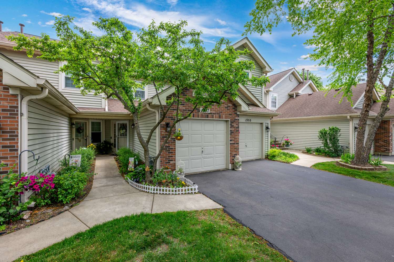 Carol Stream, IL 60188,1357 Coldspring RD
