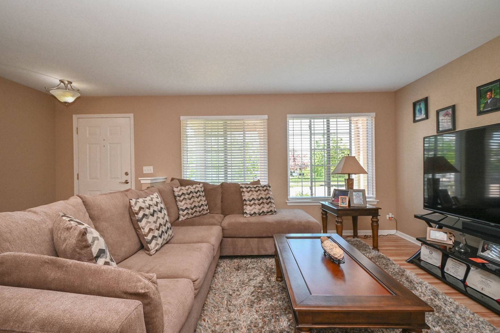 Beach Park, IL 60083,39735 N Paris DR