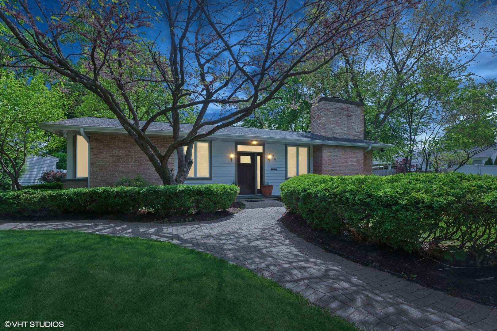 Geneva, IL 60134,25 S Lincoln AVE